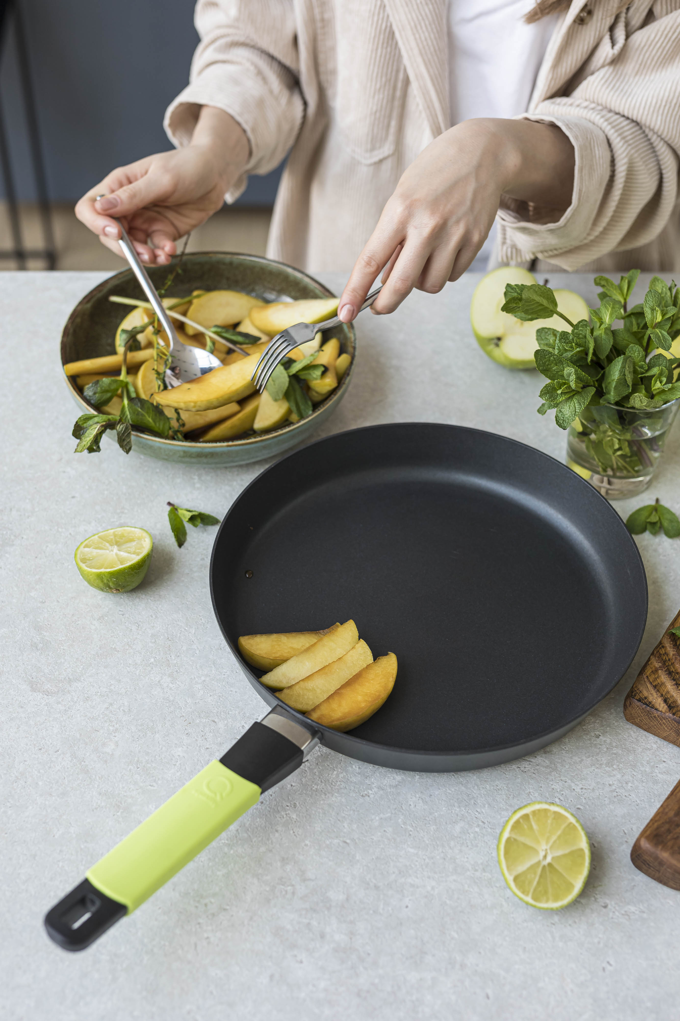 Guss-Bratpfanne, 20cm, 4cm hoch