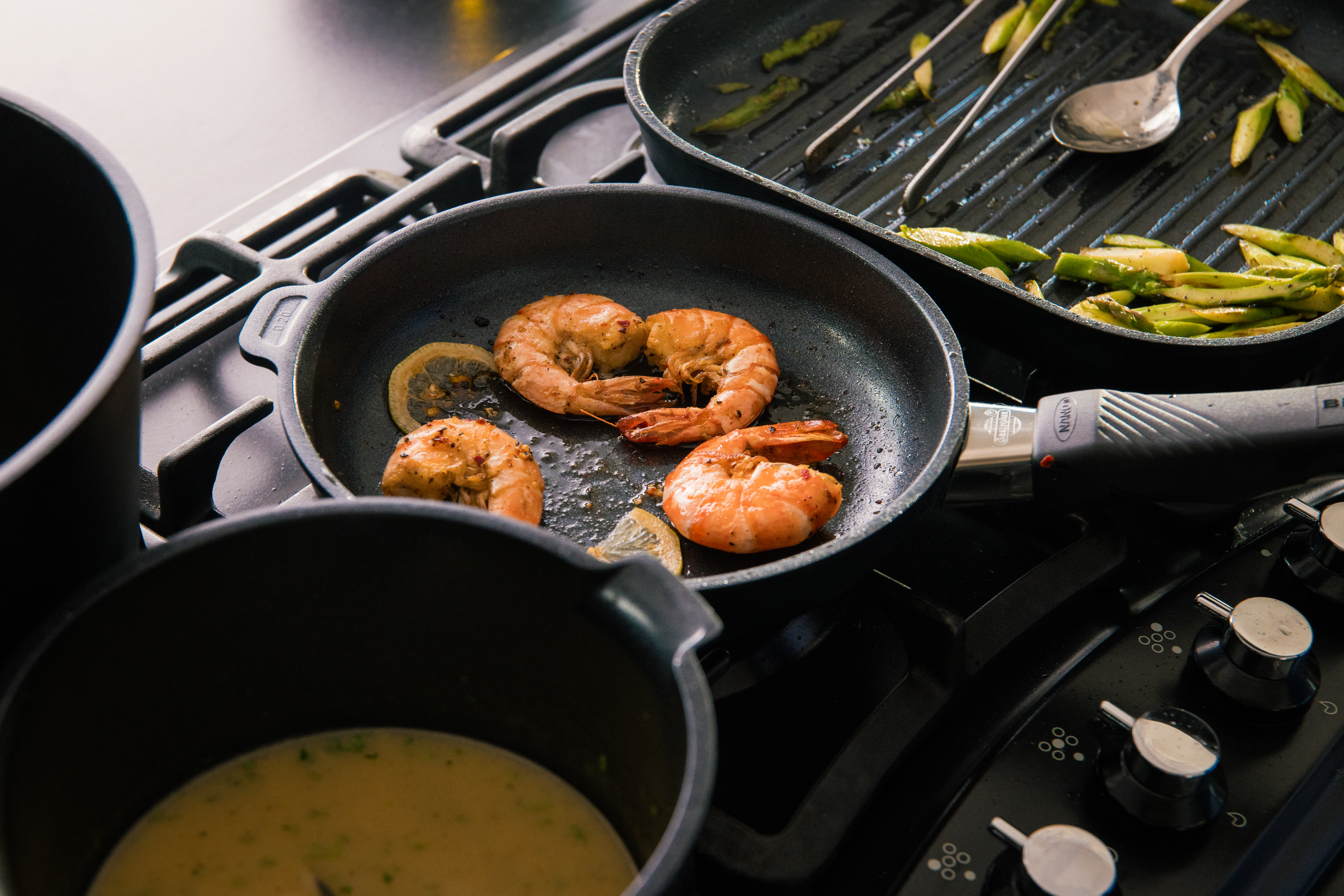 Guß-Bratpfanne - 24cm - 4,5cm - EVO