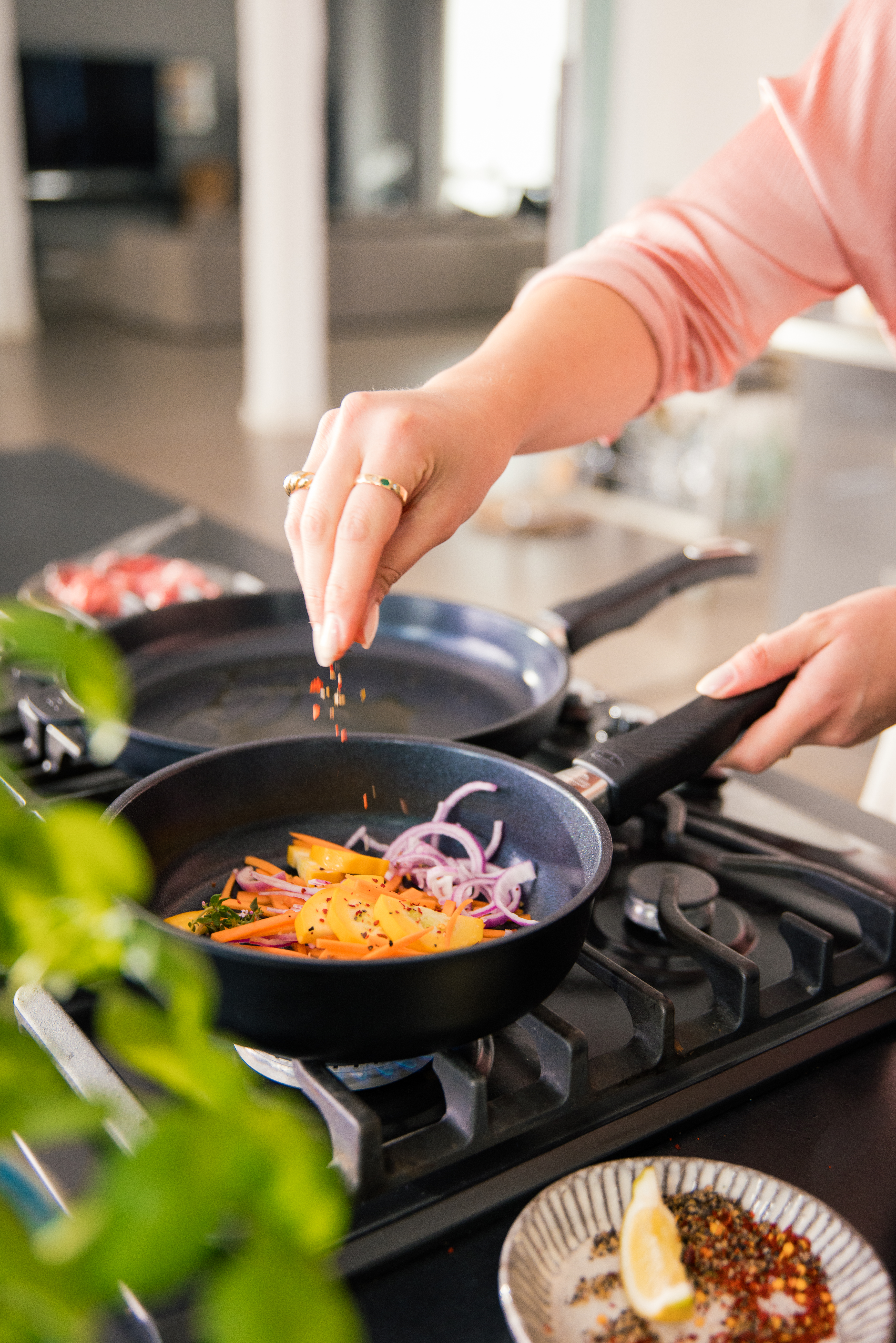 Guß-Bratpfanne - 24cm - 7,5cm - EVO Guß-Bratpfanne - 24cm - 7,5cm - EVO